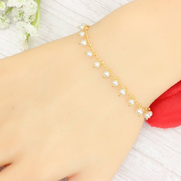 "Trendy Handmade Bracelet – A Thoughtful Gift for Girls & Women | UNVRC1713 - Picture 1 of 10